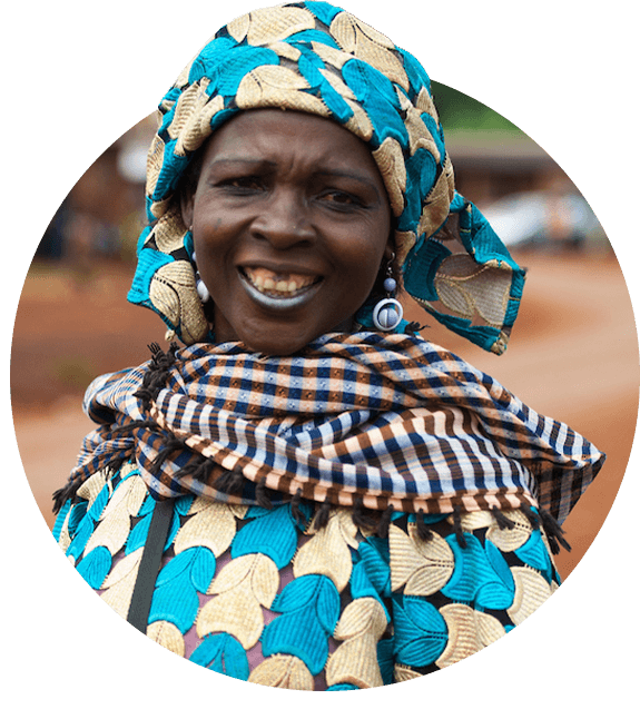 Hanah,a member of the Bum Language Community